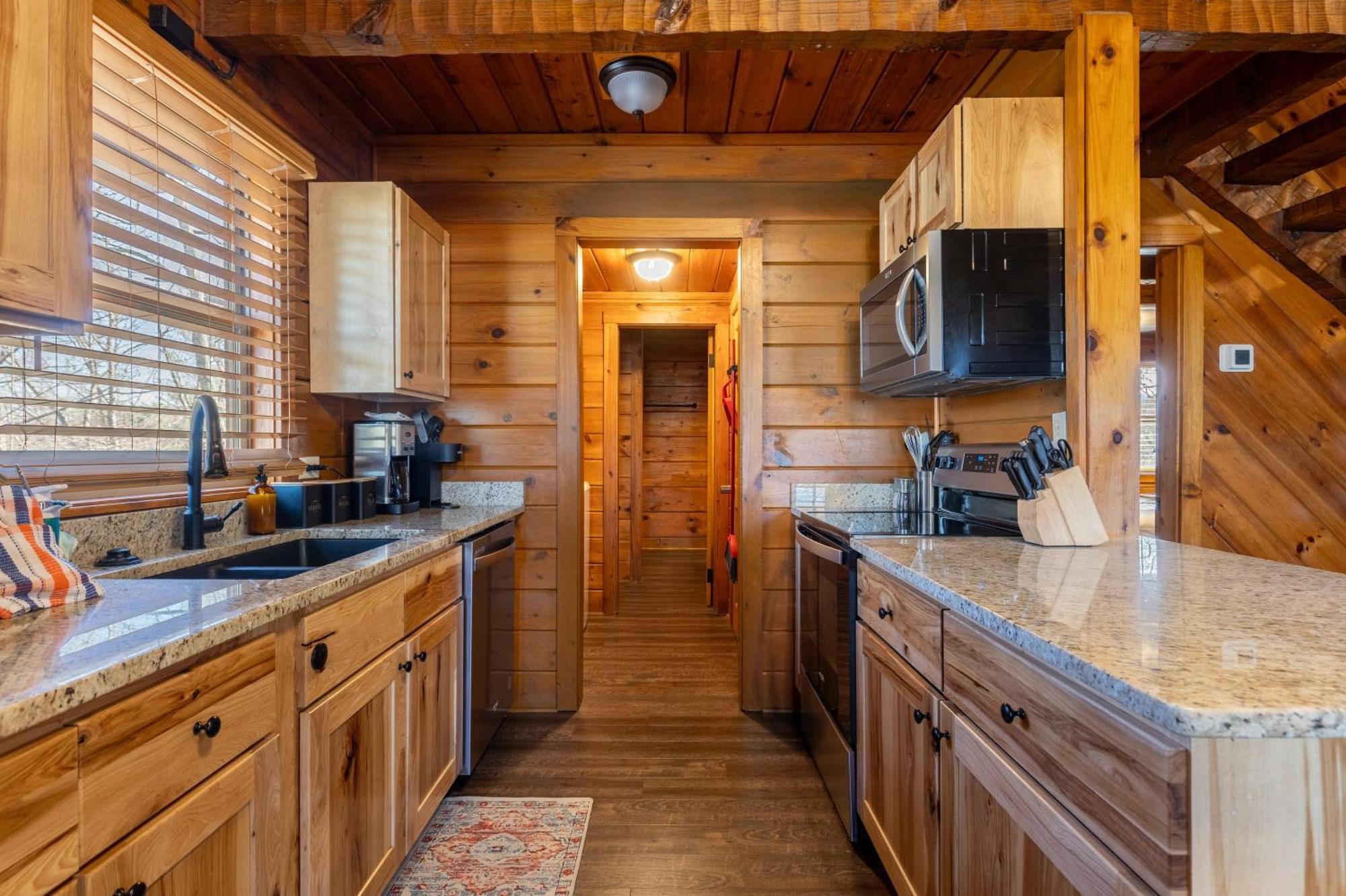 Dudley II By Avantstay Comfortable Cabin W Hot Tub Views พิเจนฟอร์จ ภายนอก รูปภาพ